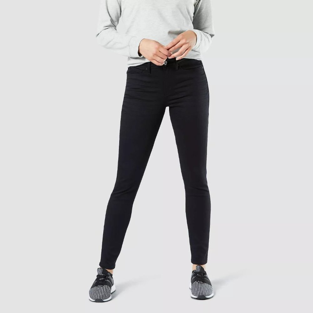 DENIZEN from Levi's Women's High-Rise Skinny Jean